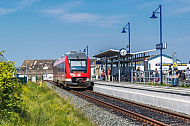 Regionalbahn im Bahnhof Burg auf Fehmarn