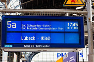 Zugzielanzeiger im Hamburger Hauptbahnhof