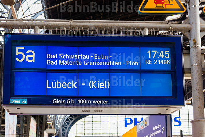 Zugzielanzeiger im Hamburger Hauptbahnhof