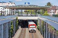 AKN-Triebwagen im Bahnhof Eidelstedt-Zentrum