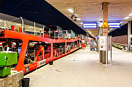 Autozug-Verladung im Bahnhof Hamburg-Altona