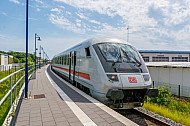 Intercity im neuen Bahnhof Burg auf Fehmarn in Schleswig-Holstein