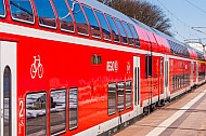 Regionalzug der DB mit Dopplstockwagen