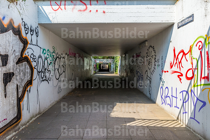 Fußgängertunnel am S-Bahnhof Diebsteich in Hamburg