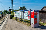 Fahrgastinformationsvitrinen im Bahnhof Dauenhof in Schleswig-Holstein