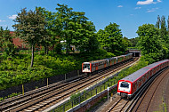 U-Bahn und S-Bahn treffen sich am Berliner Tor in Hamburg