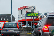 Autozugverladung am Syltshuttle in Westerland auf Sylt in Schleswig-Holstein