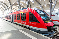 Regionalzug im Hauptbahnhof Kiel in Schleswig-Holstein