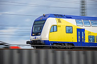 Metronom-Zug in der HafenCity in Hamburg