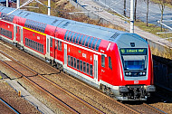 Regionalexpress nach Lübeck am Berliner Tor in Hamburg