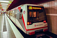 U-Bahn am Schlump in Hamburg