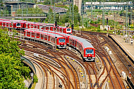 Bahnhof Hamburg-Altona: Gleisvorfeld und S-Bahnen
