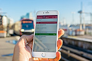 Die HVV-App zeigt Bahn-ÖPNV-Verbindungen in Hamburg an