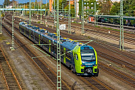 Elektrotriebwagen vom Typ FLIRT der Nordbahn in Hamburg-Wilhelmsburg