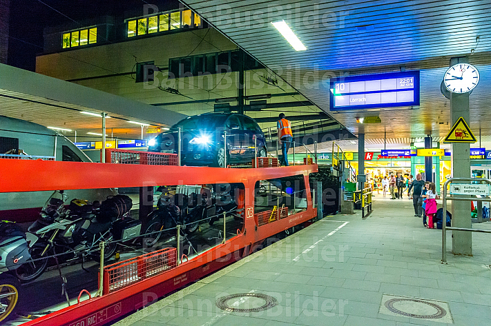Autozug-Verladung im Bahnhof Hamburg-Altona – Bahn-Bus-Bilder.de ...