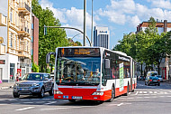 Metrobus der Linie M4 am Grindelhof in Hamburg