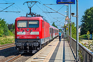 Regionalzug im Bahnhof Dauenhof in Schleswig-Holstein