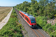Regionalbahn vom Typ LINT auf Fehmarn