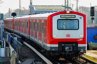S-Bahn an der Elbgaustraße in Hamburg