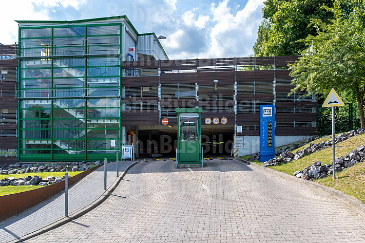 Park and Ride-Anlage am Bahnhof Rahlstedt in Hamburg